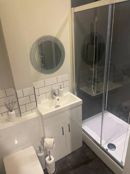 Fern House - By Shortstays4U 2 Bed House With Free Parking In The Town Centre King's Lynn Exterior photo